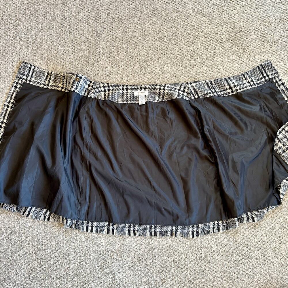 Isaac Mizrahi Sz 12 Black White Plaid Wrap Skirt Wool Blend Fringe Hem Business - Picture 6 of 9